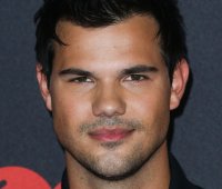 Taylor Lautner