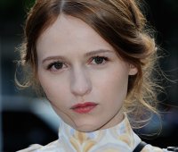 Christa Théret
