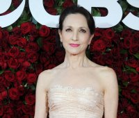 Bebe Neuwirth
