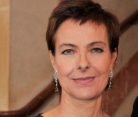 Carole Bouquet