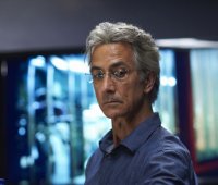 David Strathairn