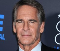 Scott Bakula
