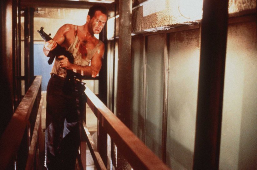 John McClane, "Piège de cristal" (1988) de John McTiernan John McClane, "Piège de cristal" (1988) de John McTiernan