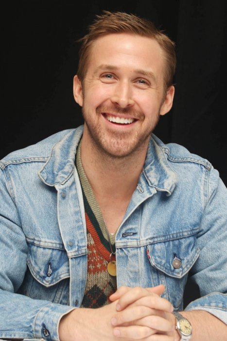 Ryan Gosling, nu et "embarrassé" devant Steve Carell Ryan Gosling, nu et "embarrassé" devant Steve Carell