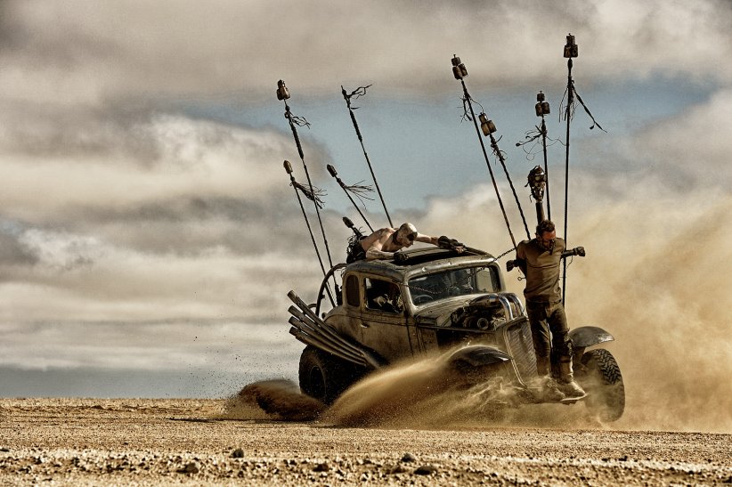 La poursuite de Furiosa dans "Mad Max : Fury Road" (2015) La poursuite de Furiosa dans "Mad Max : Fury Road" (2015)