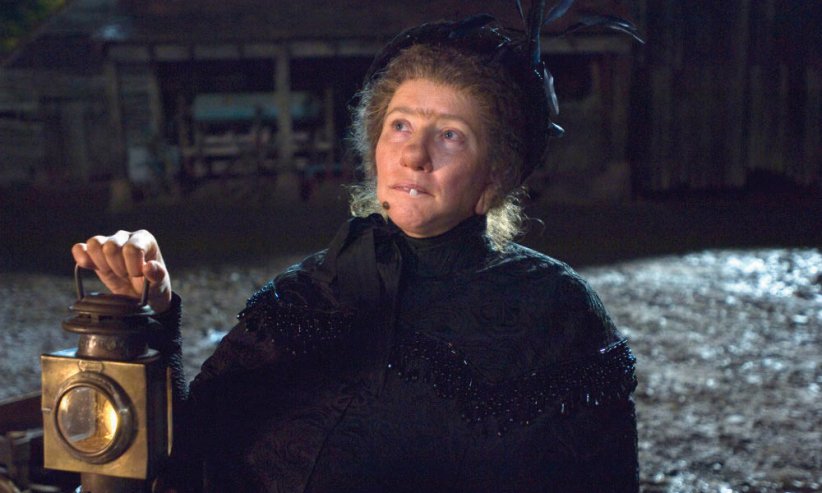 Emma Thompson dans "Nanny McPhee et le Big Bang" Emma Thompson dans "Nanny McPhee et le Big Bang"
