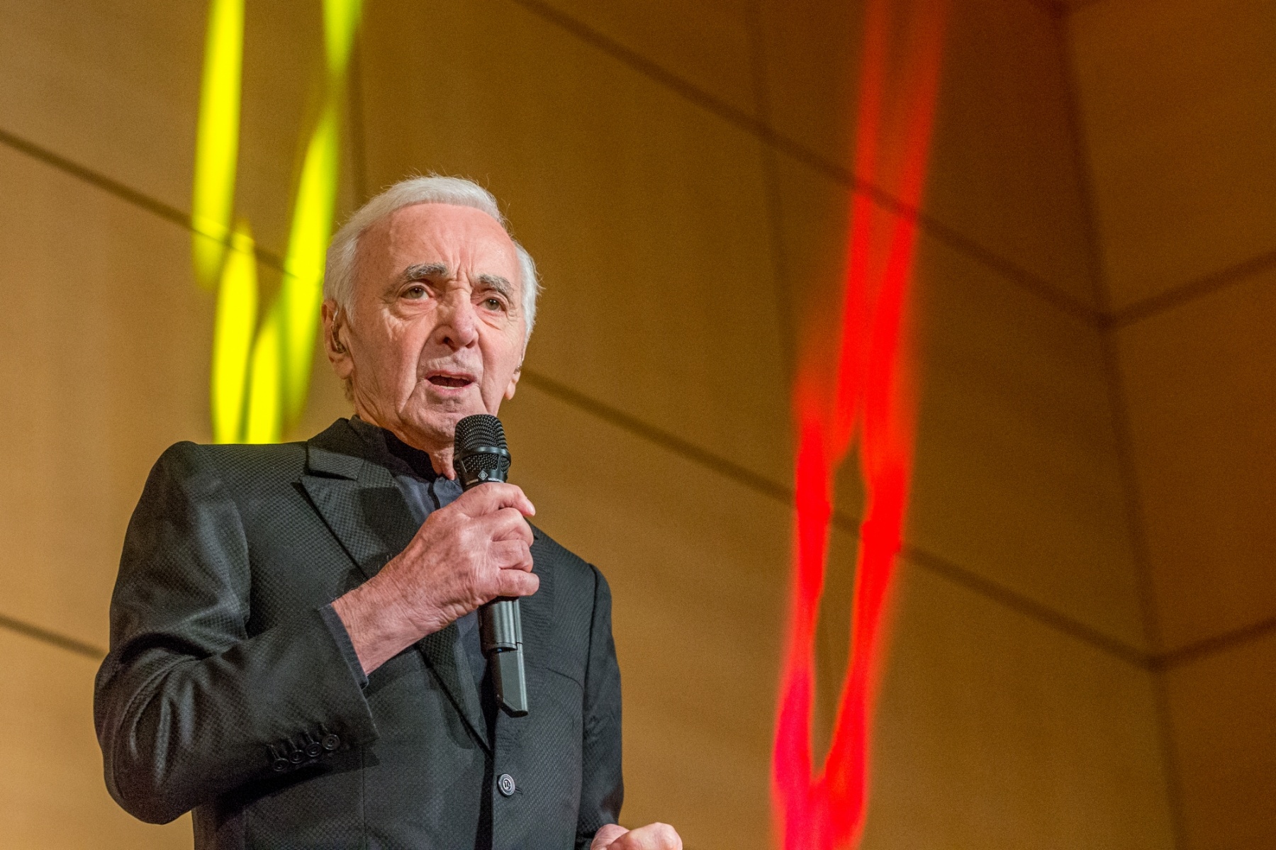 La cérémonie des César sera dédiée à Charles Aznavour — Cinéma La cérémonie des César sera dédiée à Charles Aznavour — Cinéma