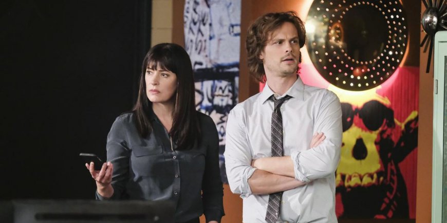 Paget Brewster et Gray Gubler dans
