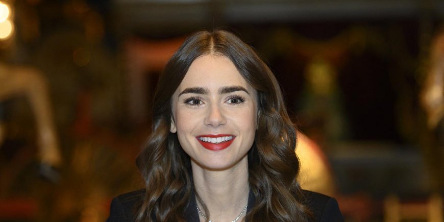 Lily Collins sur le tournage de la série