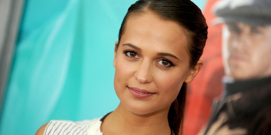 Alicia Vikander