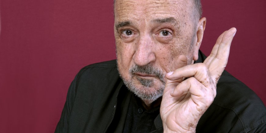 Portrait de Jean-Claude Carrière à Paris, le 26 août 2015.