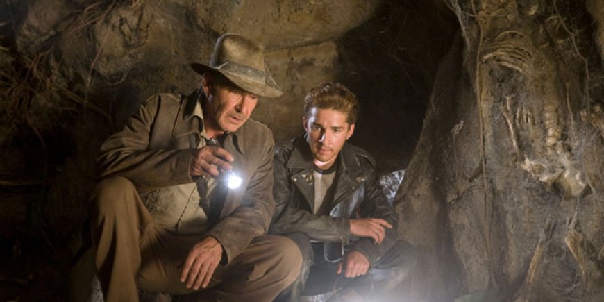 Harrison Ford, Shia LaBeouf dans