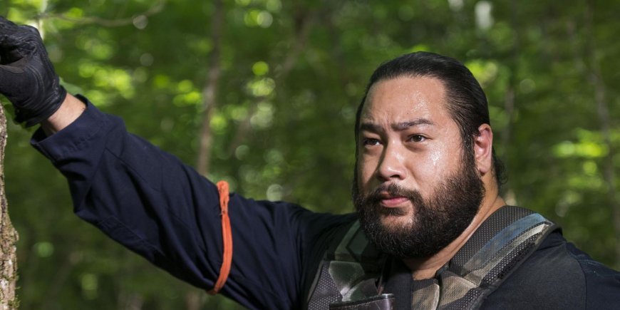 Cooper Andrews dans