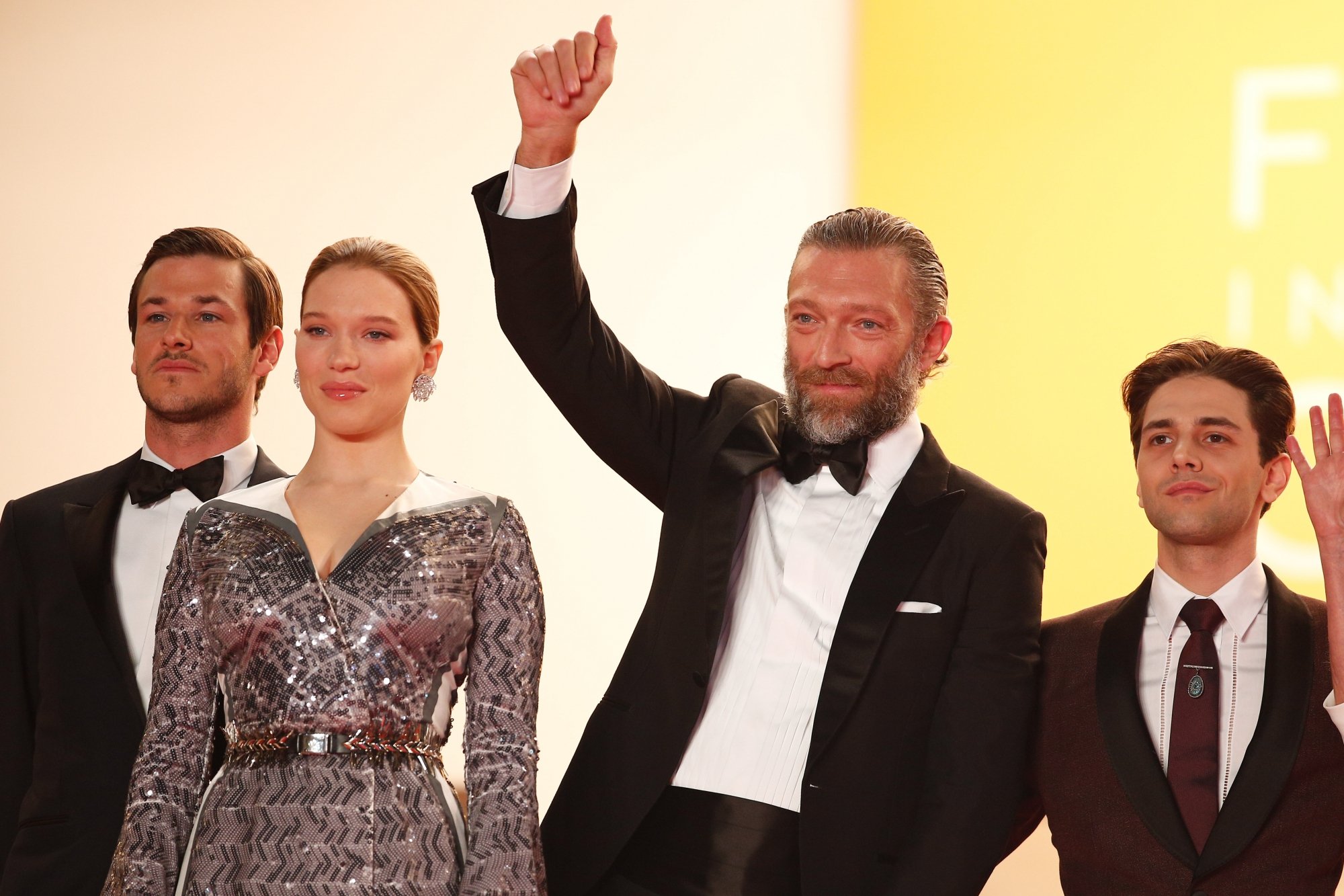 Vincent Cassel, Léa Seydoux, Xavier Dolan et Gaspard Ulliel lors de la montée des marches du 69e Festival de Cannes pour [ITALIC]Juste la fin du monde[/ITALIC] au Palais des Festivals, le 19 mai 2016.