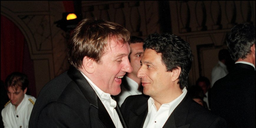 Gérard Depardieu et Christian Claiver lors du dîner officiel de la cérémonie d'ouverture du 53e Festival de Cannes, le 10 mai 2000.