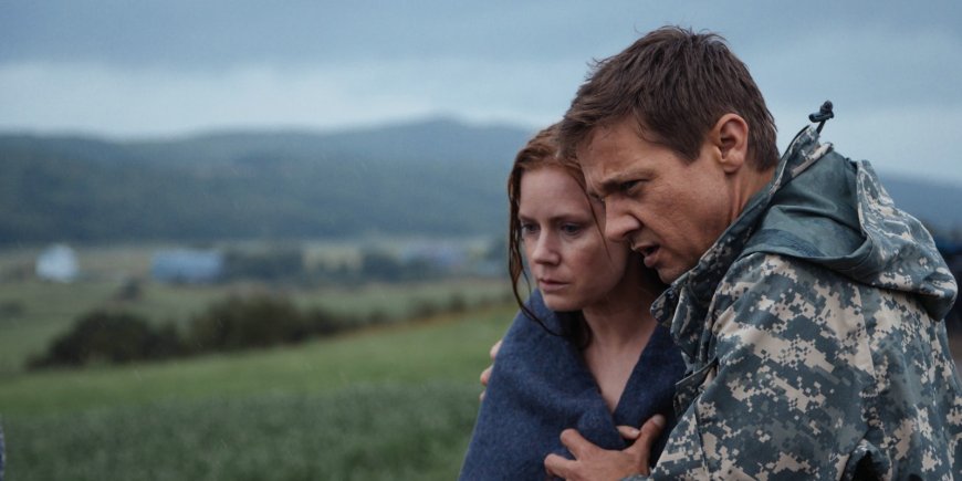 Amy Adams et Jeremy Renner dans