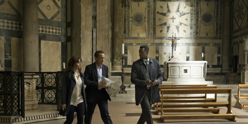 Felicity Jones, Omar Sy et Tom Hanks dans