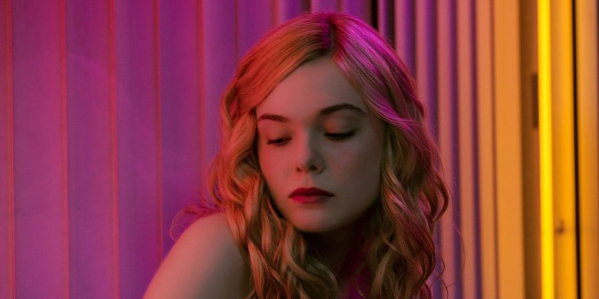Elle Fanning en jeune top modèle superstar de The Neon Demonde Nicolas Winding Refn