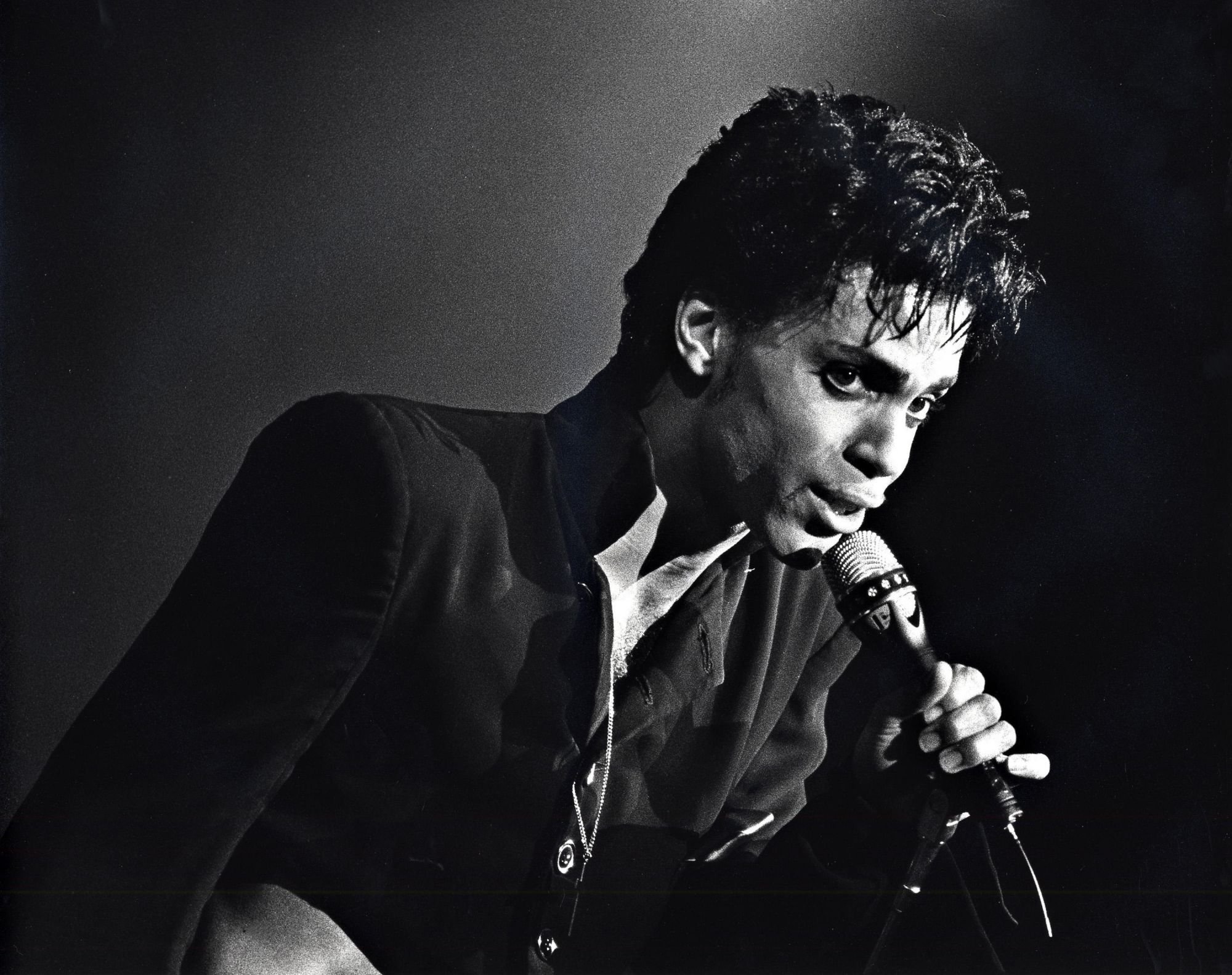 Prince lors d'un concert en 1986