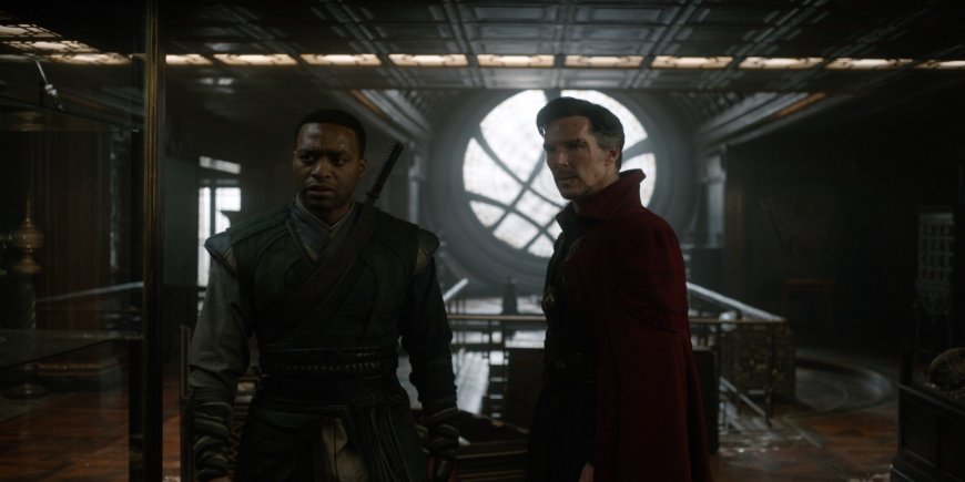 Chiwetel Ejiofor et Benedict Cumberbatch dans