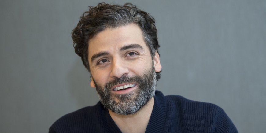 Oscar Isaac lors d'une conférence de presse pour