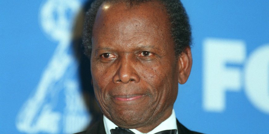 Sidney Poitier lors des Naacp Image Award à Los Angeles, le 3 mars 2001.