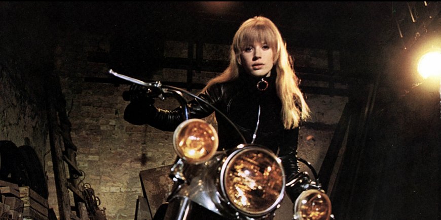 Marianne Faithfull dans