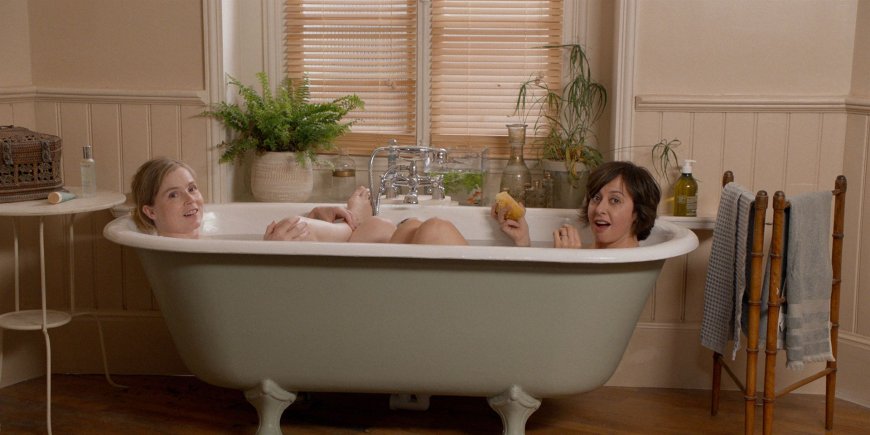 Isabelle Carré et Valérie Bonneton dans