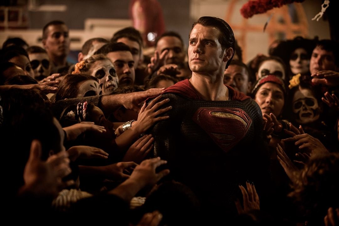 Henry Cavill dans Batman v Superman : L'aube de la Justice de Zack Snyder