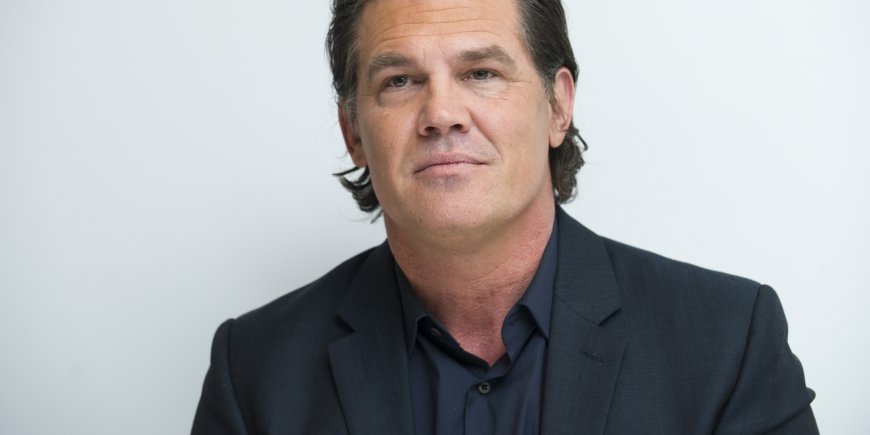 Josh Brolin lors de la conférence de presse avec les acteurs du film