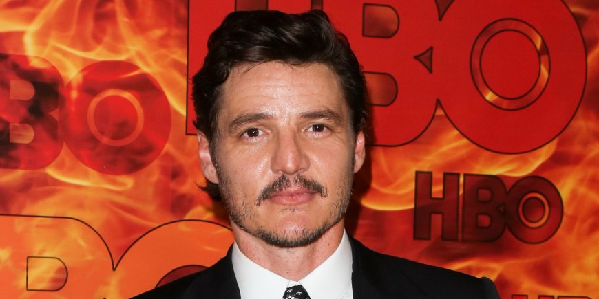 Pedro Pascal à l'After Party de HBO après les Emmy Awards 2015 à Los Angeles