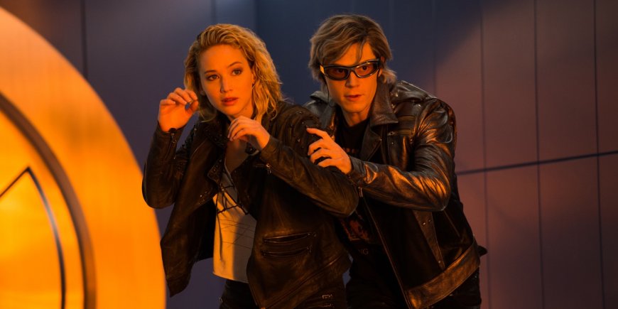 Jennifer Lawrence et Evan Peters dans