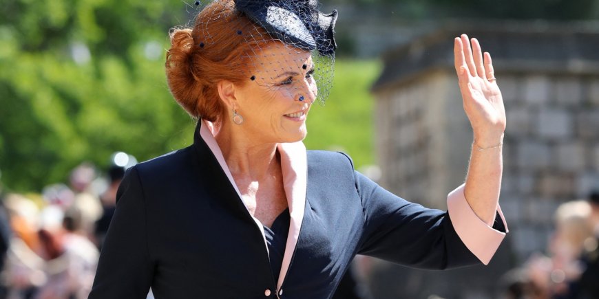 Sarah Ferguson, duchesse d'York à la chapelle St. George pour le mariage du prince Harry et de Meghan Markle au château de Windsor, le 19 mai 2018.