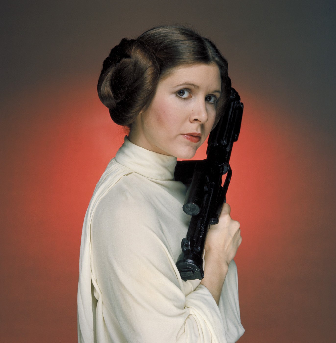 Carrie Fisher dans son costume de la princesse Leia pour Star Wars - Un nouvel espoir