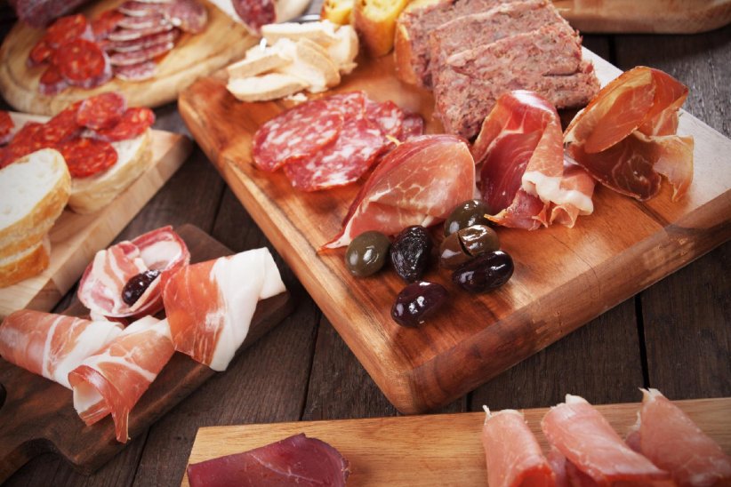 La charcuterie, composée de trop de sel La charcuterie, composée de trop de sel