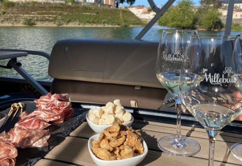 Un apéritif gourmand sur l'eau à Buxy Un apéritif gourmand sur l'eau à Buxy