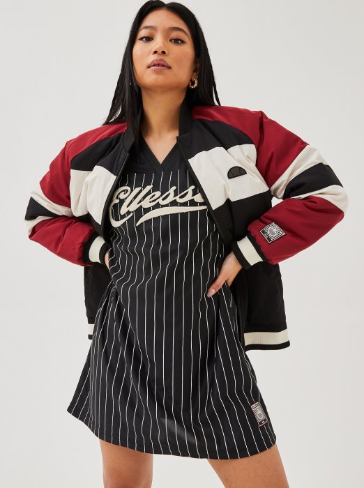La robe courte de baseball La robe courte de baseball