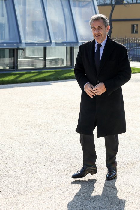 Nicolas Sarkozy : accro au running qu'il pleuve, qu'il vente ou qu'il neige Nicolas Sarkozy : accro au running qu'il pleuve, qu'il vente ou qu'il neige