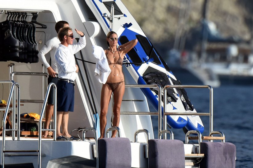 Heidi Klum : beauté repérée sur un yacht ancré dans les Antilles Heidi Klum : beauté repérée sur un yacht ancré dans les Antilles