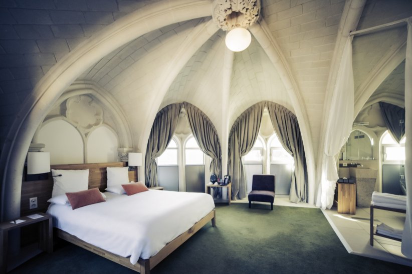 Un hôtel dans une ancienne chapelle Un hôtel dans une ancienne chapelle
