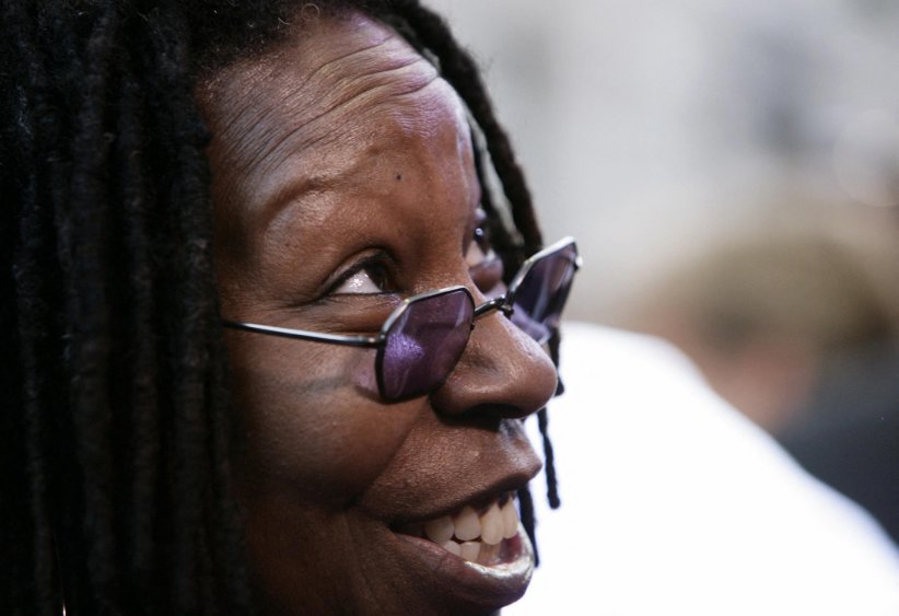 Whoopi Goldberg : l'émouvante raison pour laquelle elle a arrêté le tabac Whoopi Goldberg : l'émouvante raison pour laquelle elle a arrêté le tabac