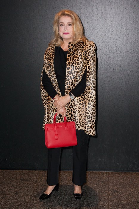 Catherine Deneuve a arrêté de fumer grâce à l'hypnose Catherine Deneuve a arrêté de fumer grâce à l'hypnose