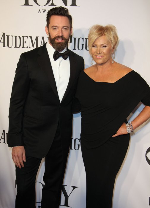 Deborra-Lee Furness : 13 ans de plus que son mari Hugh Jackman ! Deborra-Lee Furness : 13 ans de plus que son mari Hugh Jackman !
