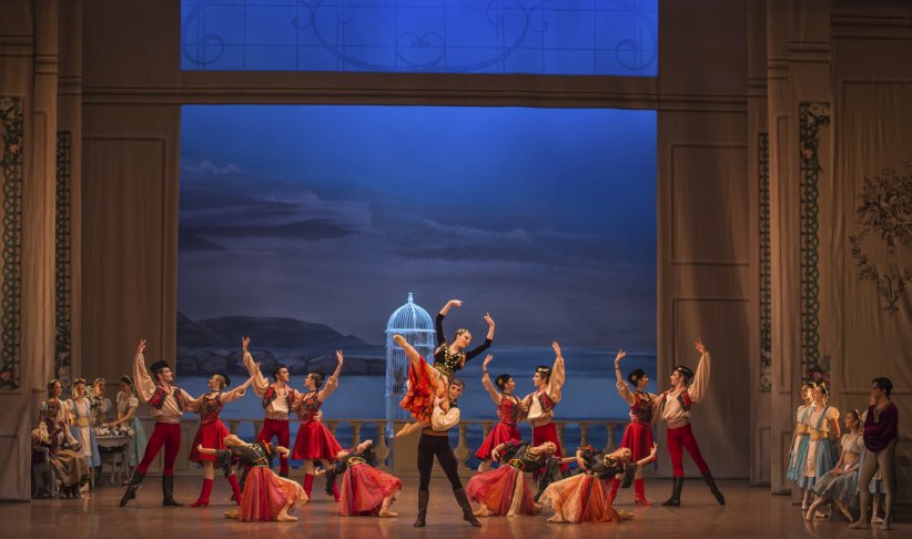Un ballet à l'Opéra de Nice Un ballet à l'Opéra de Nice