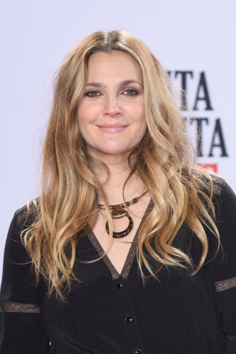 Drew Barrymore demande son émancipation à 15 ans Drew Barrymore demande son émancipation à 15 ans