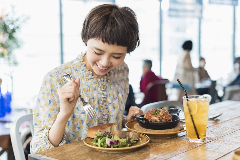 Une alimentation saine et équilibrée Une alimentation saine et équilibrée