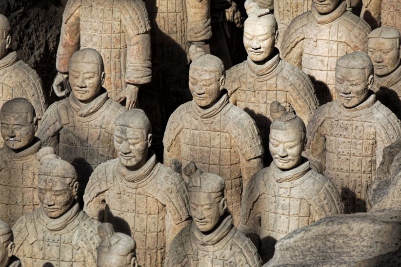 Le mausolée de l'empereur de Chine en 1974 Le mausolée de l'empereur de Chine en 1974