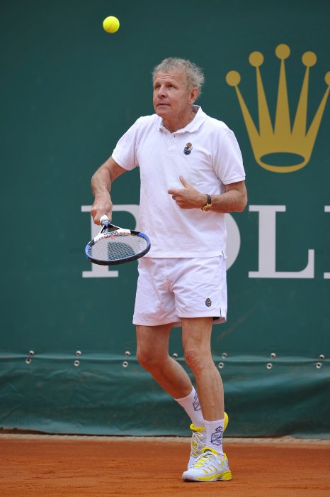 Patrick Poivre d'Arvor : un vrai passionné de tennis Patrick Poivre d'Arvor : un vrai passionné de tennis