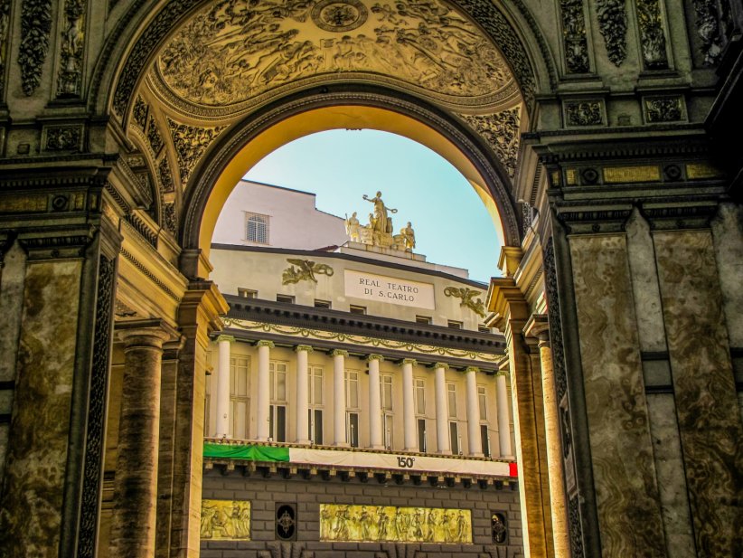 Teatro di San Carlo : le plus vieux théâtre d'Europe Teatro di San Carlo : le plus vieux théâtre d'Europe