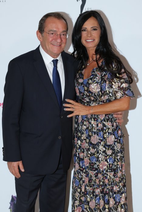 Jean-Pierre Pernaut et Nathalie Marquay : passion chez Miss France Jean-Pierre Pernaut et Nathalie Marquay : passion chez Miss France